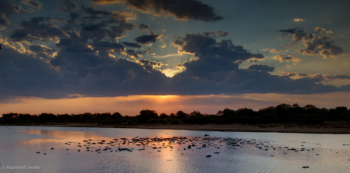 Zambia_2011_1D-5851-5856.jpg