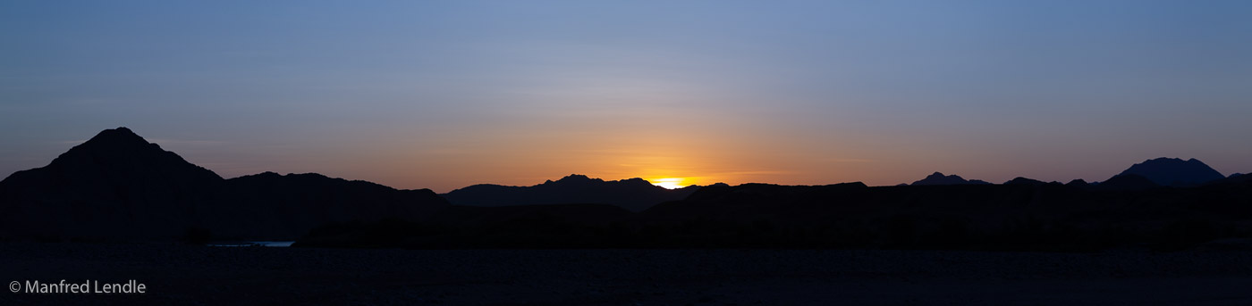 2018_Kalahari_1D-2076-Pano.jpg