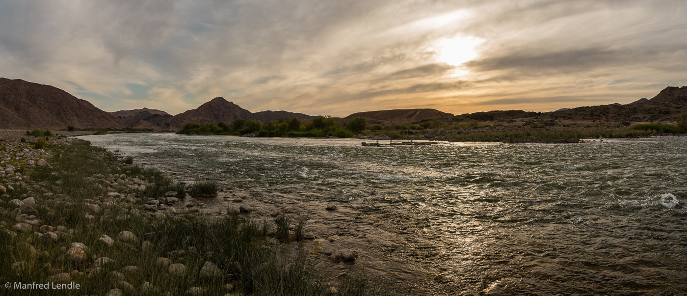 2018_Kalahari_5D-3860-Pano.jpg