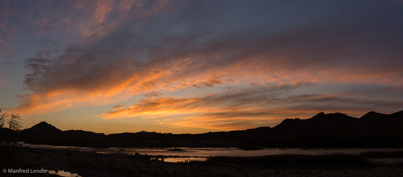 2018_Kalahari_5D-3970-Pano.jpg